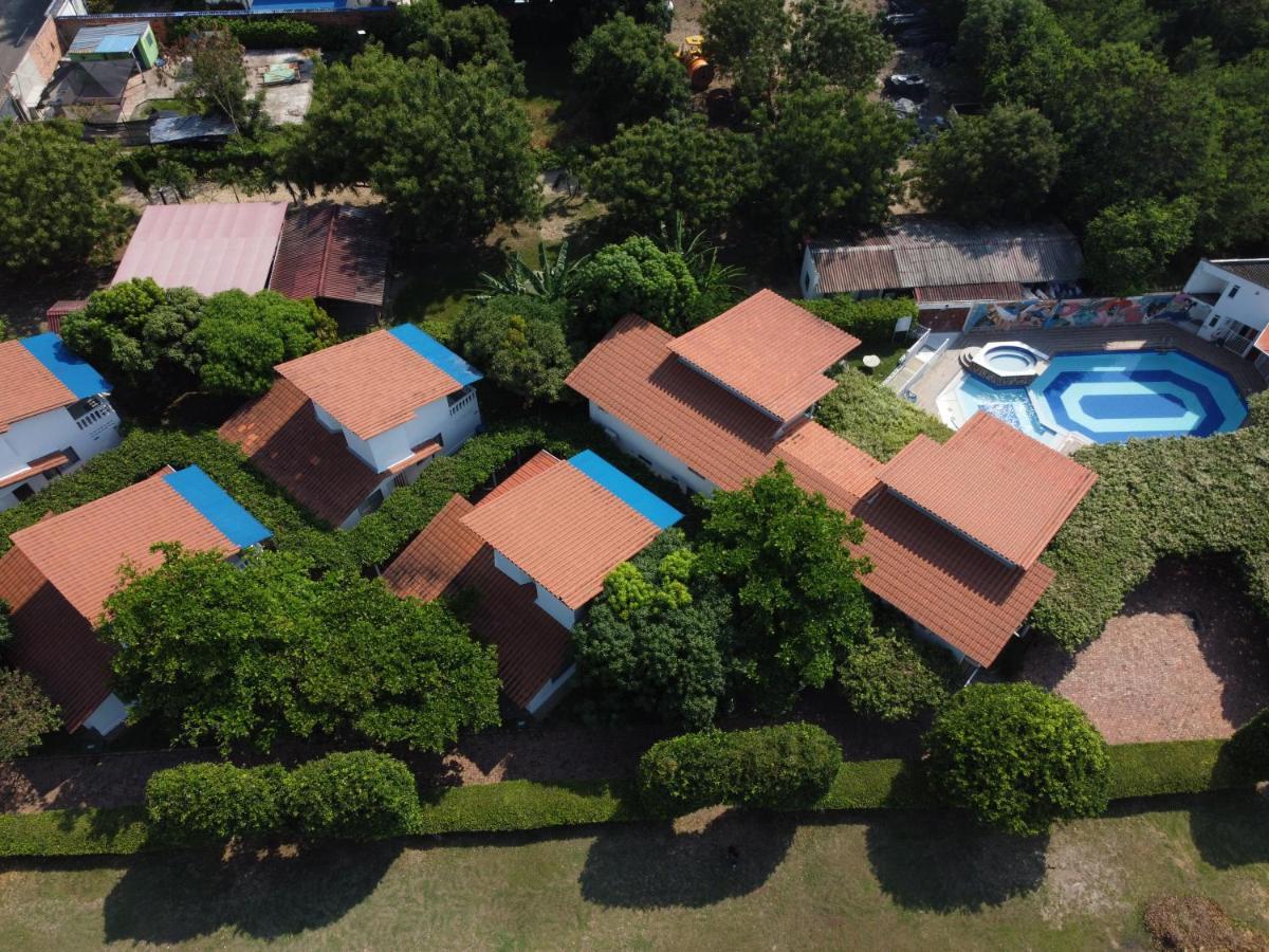 Villa Alejandra Girardot Kültér fotó